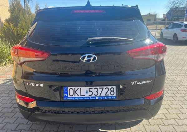 Hyundai Tucson cena 69900 przebieg: 143800, rok produkcji 2017 z Ulanów małe 232